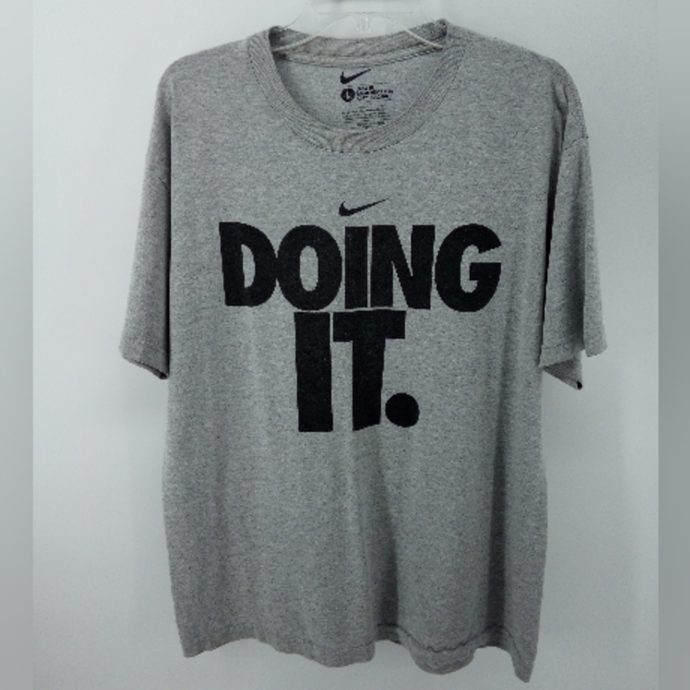 Nike Loose Fit Doing It Gray Tee T-Shirt L Working Out Running Gym Hiking